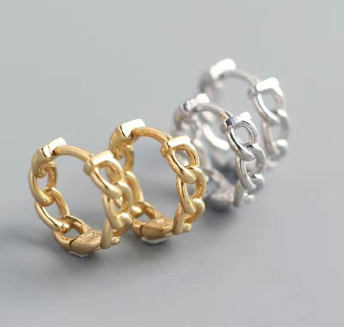 Mini Chain link earrings