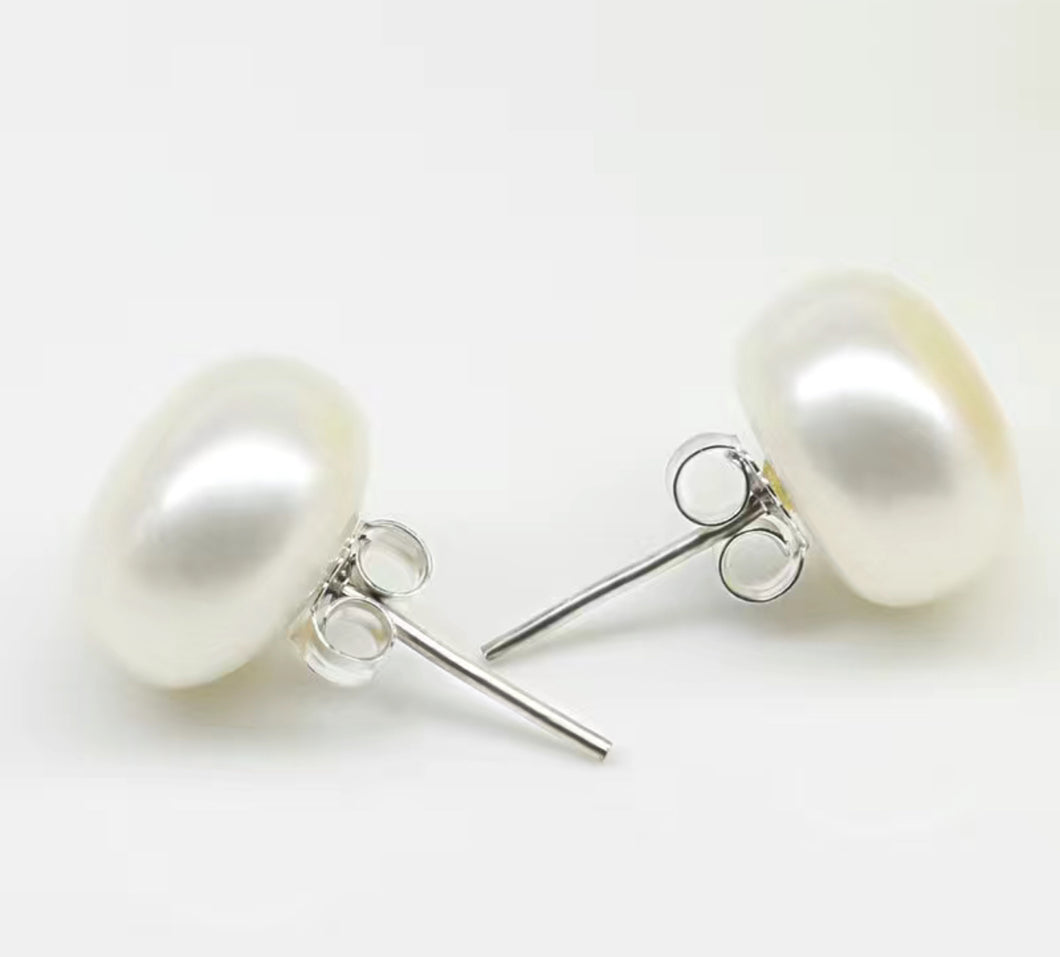 Pearl Studded Earrings