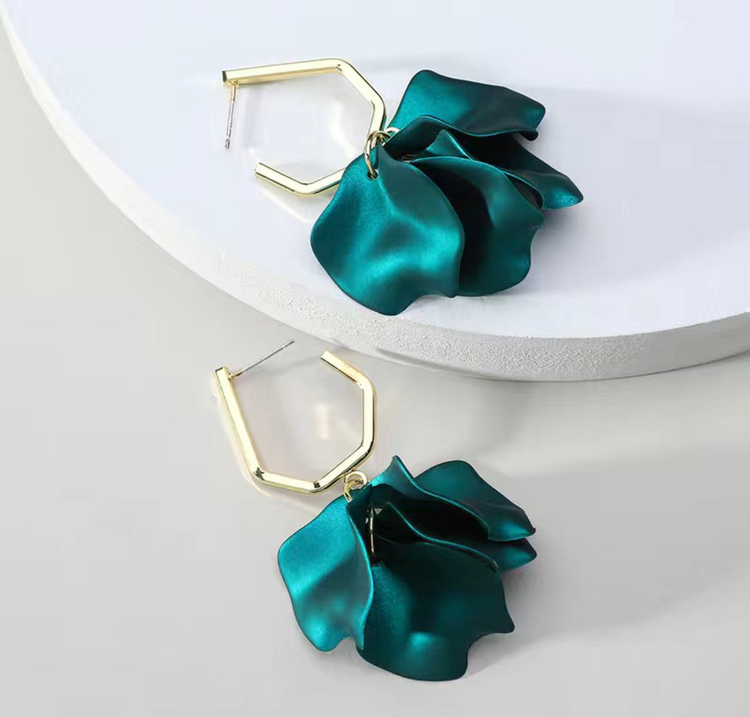 Emerald Petals Earrings