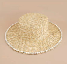 Load image into Gallery viewer, Straw &amp; Pearl Hat