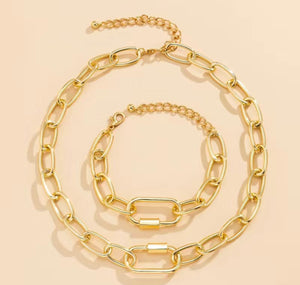 O Necklace & Bracelet Set