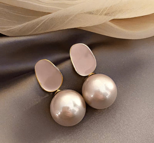 Chunky Mauve Pearl Earrings