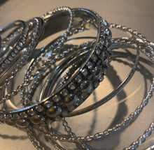 Load image into Gallery viewer, STACKABLE SILVER BRACELET