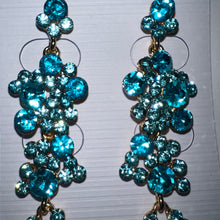 Load image into Gallery viewer, Teal earrings