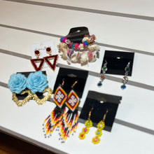 Load image into Gallery viewer, Earrings bundle