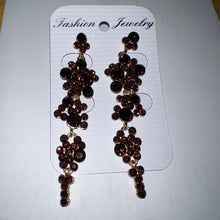 Load image into Gallery viewer, Wine earrings